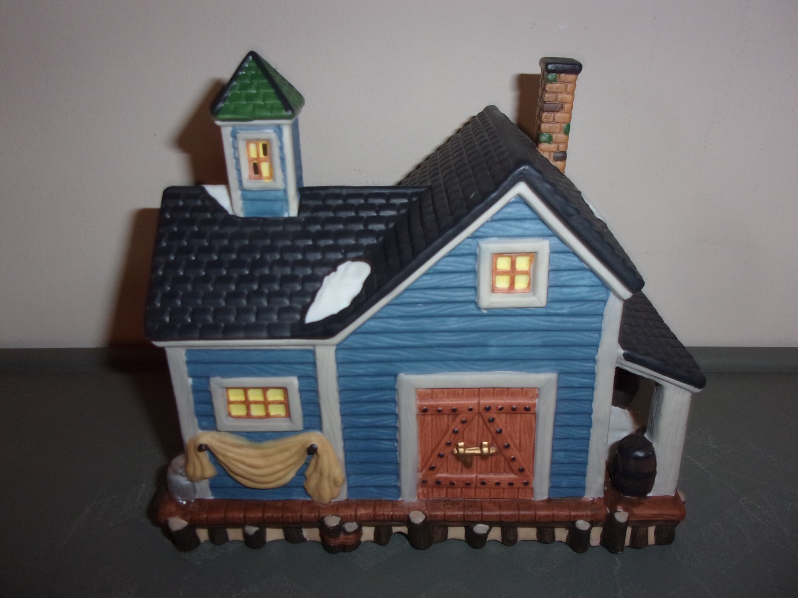 FABRI CENTERS LANDS END BOAT HOUSE HOLIDAY CHRISTMAS VILLAGE HOUSE