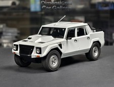 AUTOart 1/18 Lamborghini LM002 Bianco Polo Park White Diecast Car Model 74549