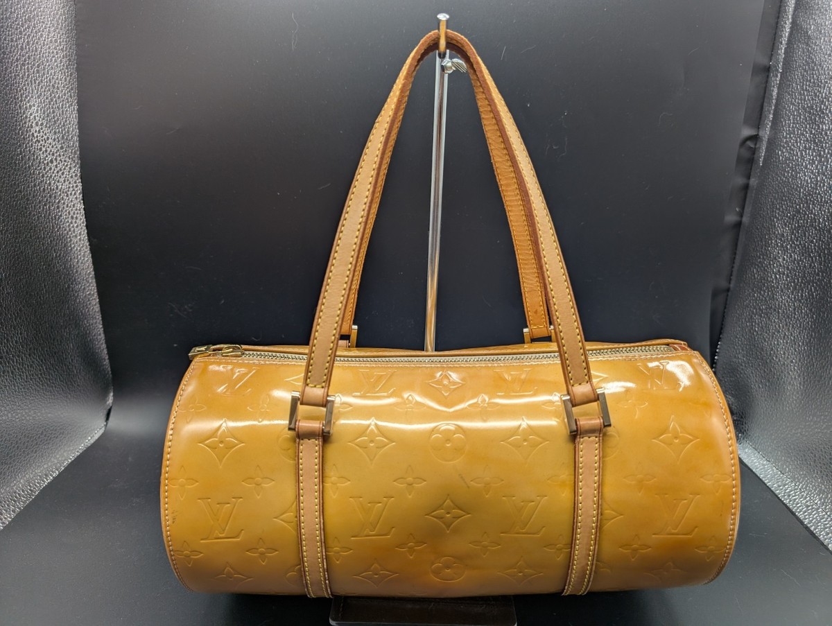 LOUIS VUITTON ヴェルニ　ベットフォード Louis Vuitton Bedford Shoulder Bag Yellow Vernis Leather for