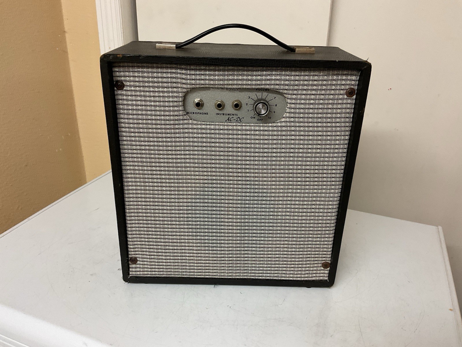 Univox Marvel 25 tube amp 1967