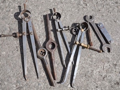Restposten Ingenieurwerkzeuge inkl. Moore & Wright, Eckmesser, Bremssättel, Matrizen