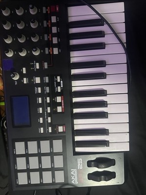 Akai Professional MPK 25 Keyboard Working Tested 