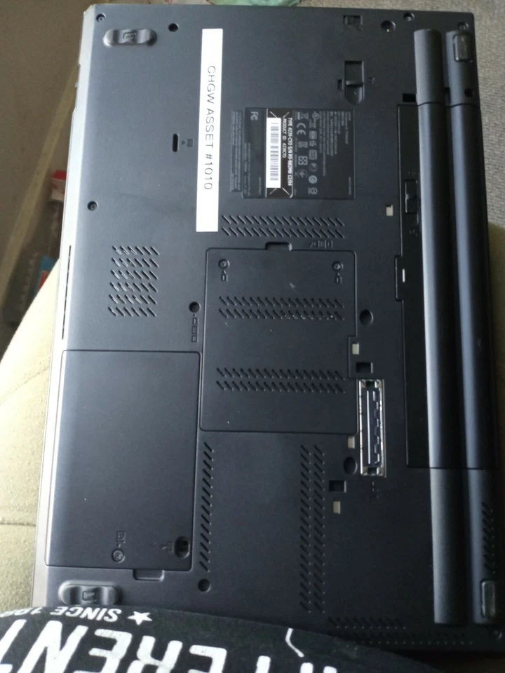 laptop i3 used - Image 2 of 3