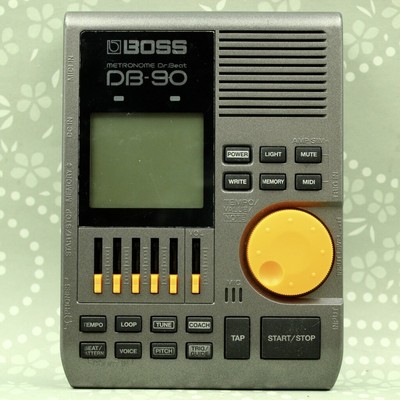 Metronome 85 / Metronome Cherub WSM-330 / 85 bpm 4/4 wood metronome hd.