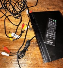 Sony DVD Player Model DVP-SR210P With Remote And Video Cords