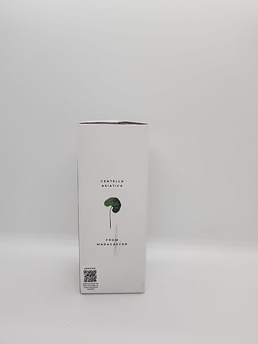 SKIN1004 Madagascar Centella Ampolle siero viso 3,38 once (100 ml) - Foto 2 di 19