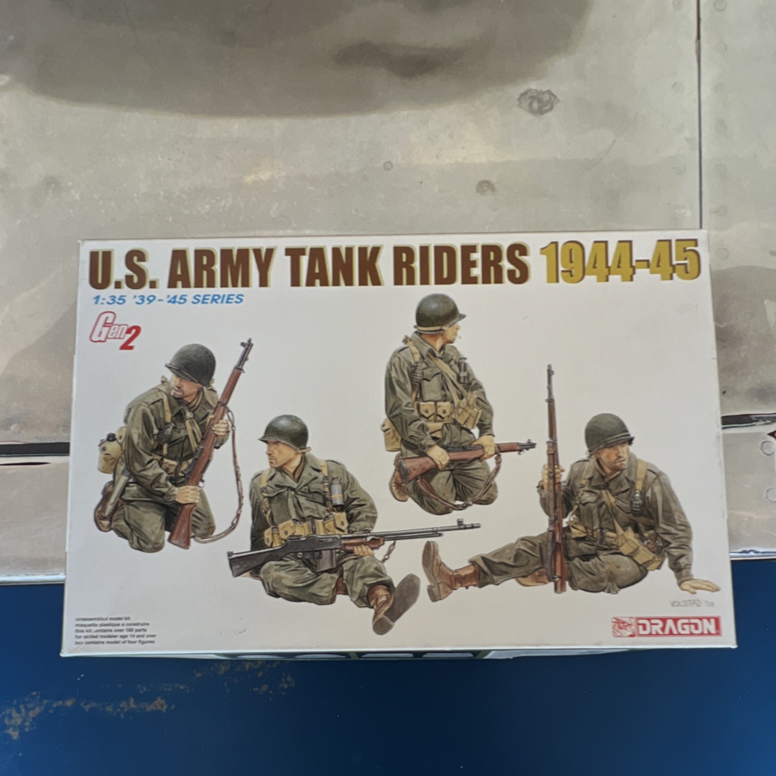 Dragon U.S. Army Tank Riders 1944-45 1:35 Plastic Model Kit Unassembled Figures