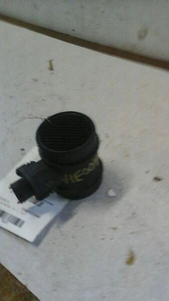 Medidor de flujo de aire Kia Optima 2004 2,4 litros Foto 2 de 4