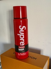 Botella de agua aislada al vacío Supreme x Sigg logotipo rojo de caja con taza FW20 Hype