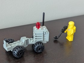 Vintage (1983) LEGO Classic Space set 6823 Surface Transport - RARE