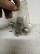 Front Driveshaft at Front Axle Universal Joint for H3, H3T+More (445)