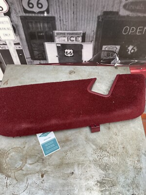 Buick Regal GM 10233692 Front door lower cover lh. Türablage Türtasche 1984-1985