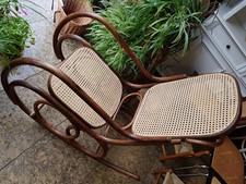 Wunderschöner antiker Thonet-Schaukelstuhl Nr. 4,19.Jhd, aufwändig restauriert!