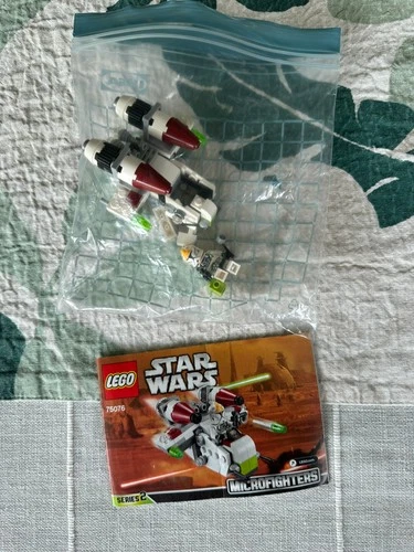 LEGO Star Wars: Republic Gunship Microfighter (75076) 100% complete.