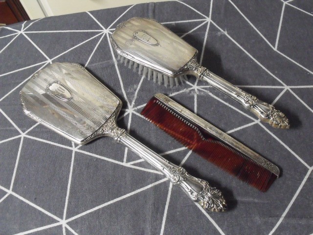 Picture 1 of 3