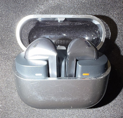 Samsung Galaxy Buds Live True Wireless In-Ear Earbuds Black Double w/ Case