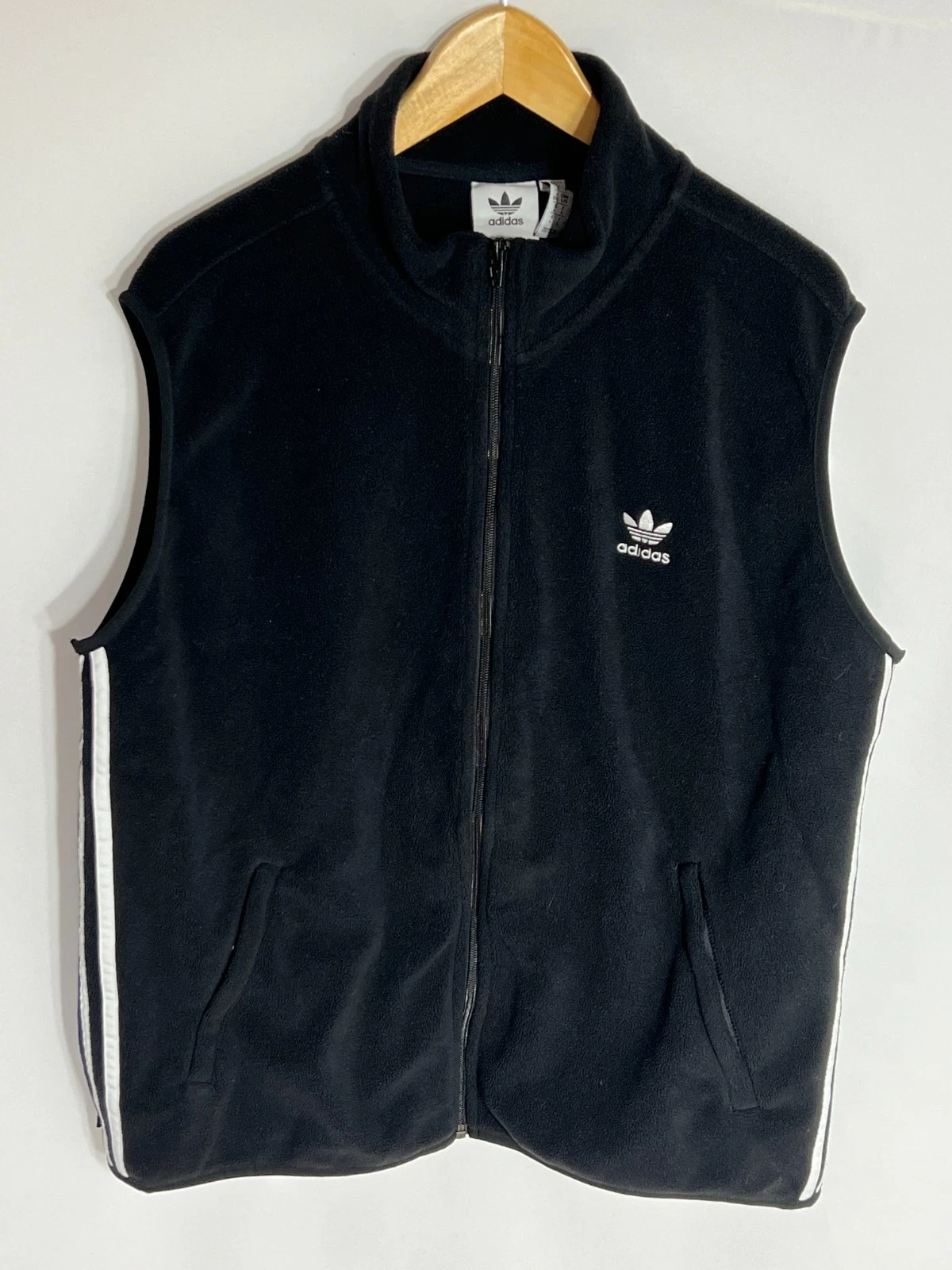 Adidas Adicolor 3 Stripe Micro Fleece Vest Full Zip | Men's | Black/White Large
Opens in a new windo