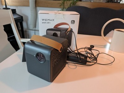 Formovie/Wemax Dice Beamer FHD 700 ANSI Lumen tragbarer Android Projektor