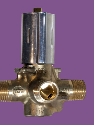 Moen Shower & Tub Faucet Posi-Temp Mixing Valve 1016P Minor Cosmetic Wear