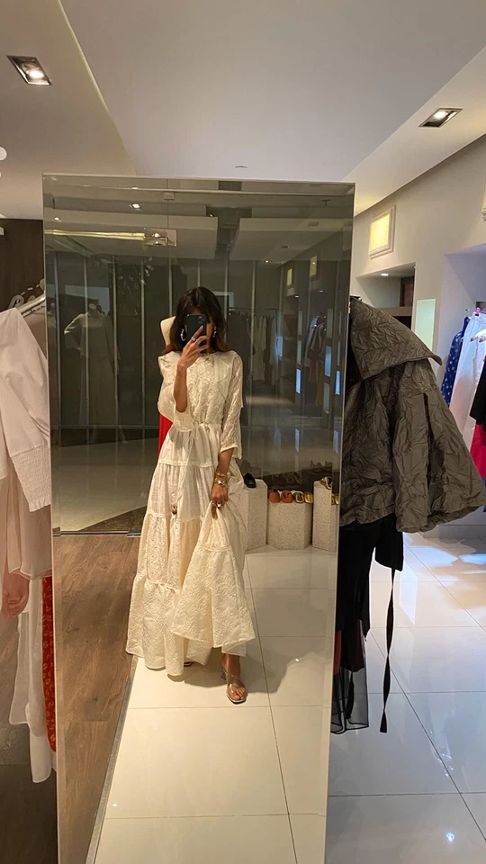 Mujeres Romántico Floral Bordado Ajuste y Acampanado Blanco Vestido Pequeño M Talla 4 6 8 EE. UU. Foto 3 de 4