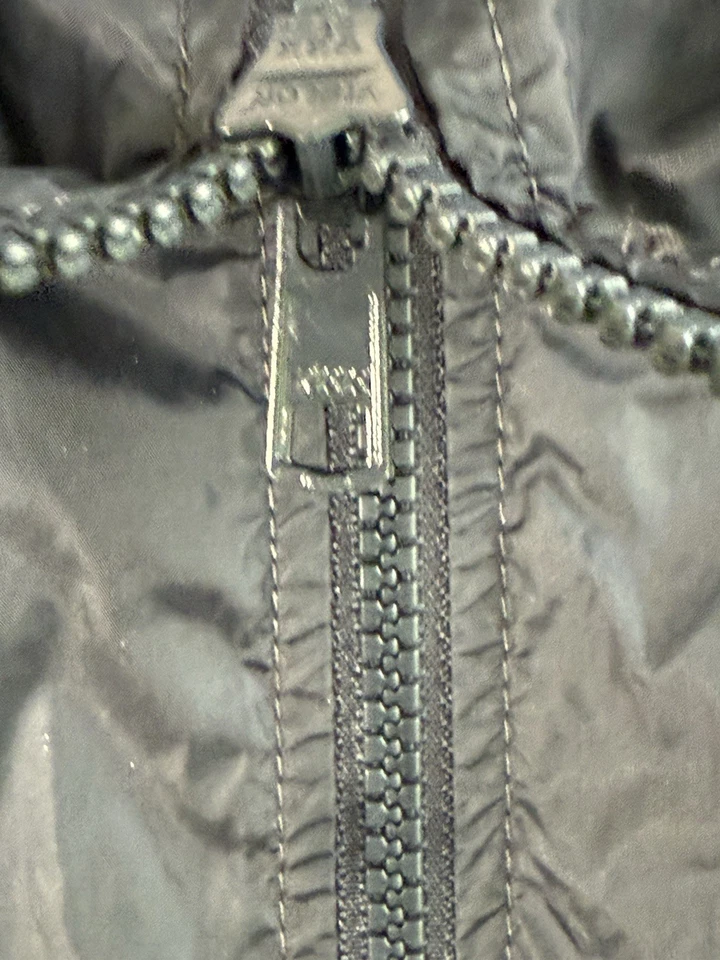 Volcom Tech Rain Jacket Mens Large Green Black Full Zip Hooded Windbreaker - Image 4 of 4