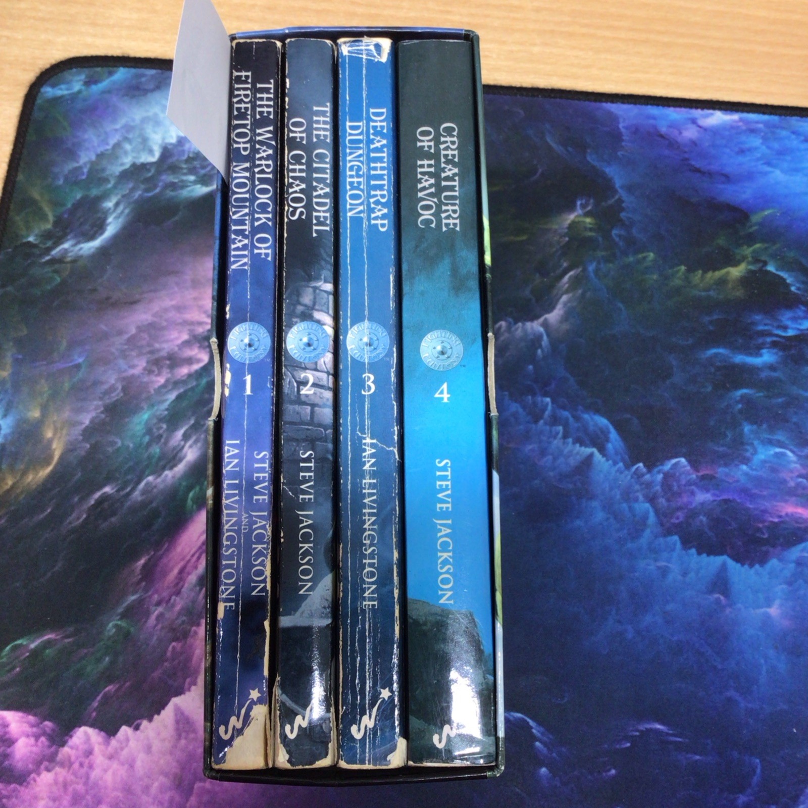 Fighting Fantasy Box Set: by Ian Livingstone, Steve Jackson