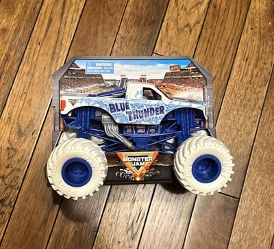 2025 MONSTER JAM SERIES MONSTER TRUCK - INVERSE BLUE THUNDER 1:24 NIB