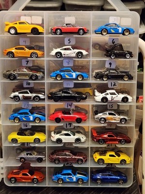 hot wheels/matchbox PORSCHE (case #46) 911 928 944 carrera 950 959