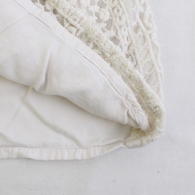 Old Navy Solid White Color Lace Pattern Sleeveles… - image 3