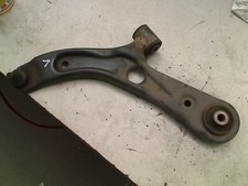 Triangle de suspension Suzuki SPLASH