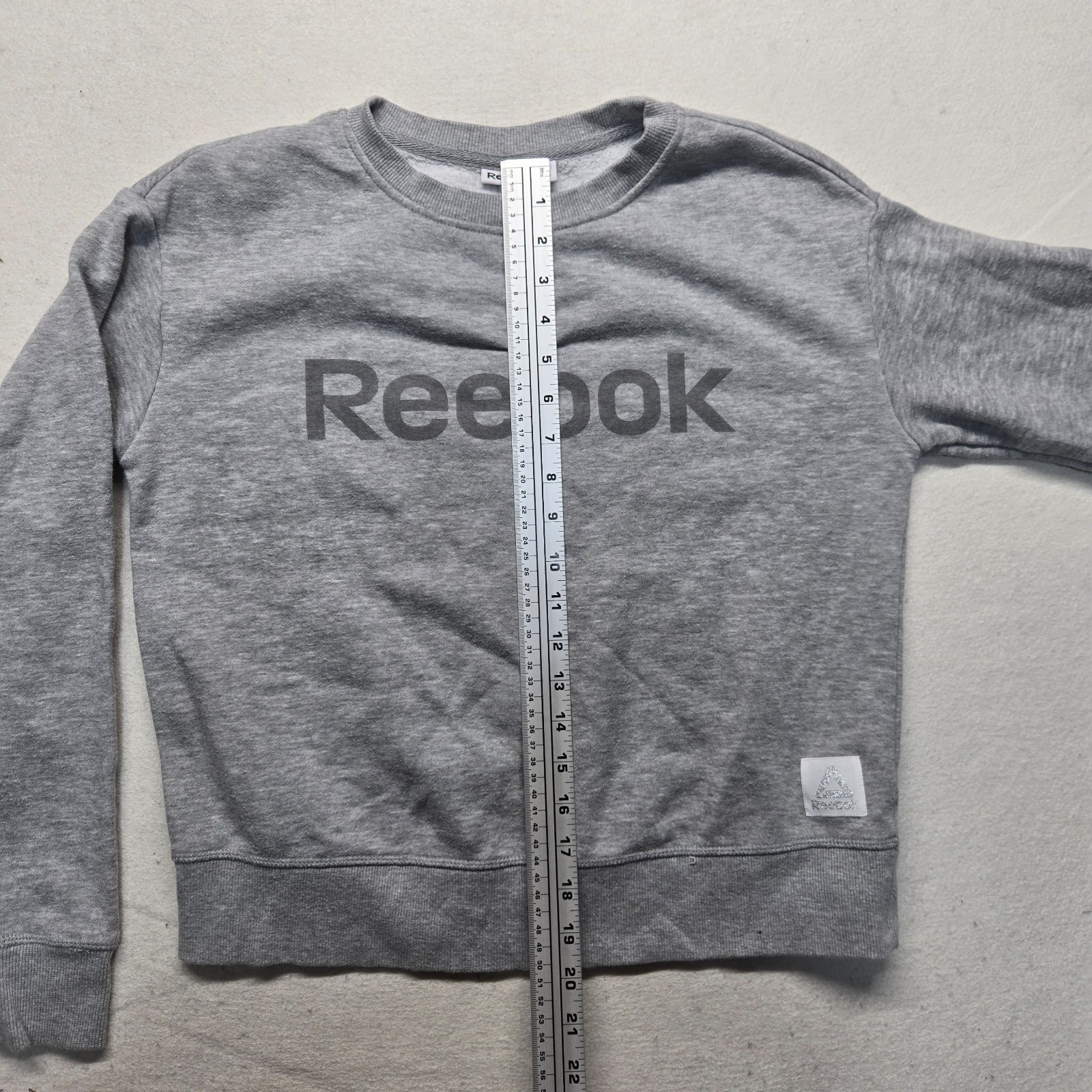 Reebok Sweater Solid Gray Logo Pullover Cropped C… - image 5