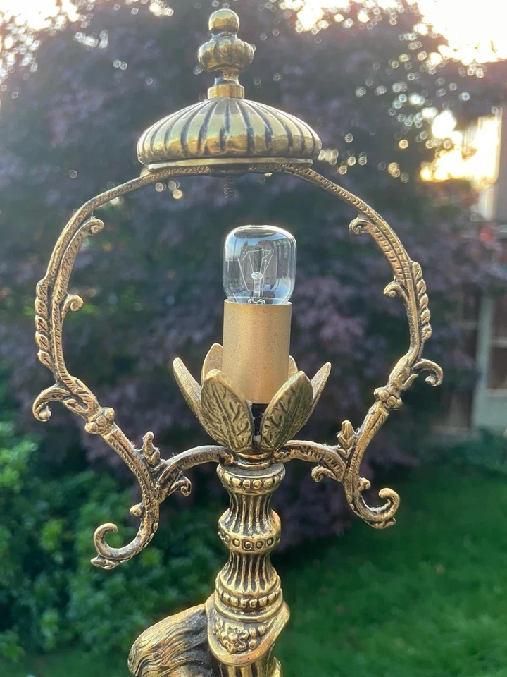 Lámpara de mesa fina antigua de bronce estilo Luis XV querubín en muy buen estado rara Foto 3 de 4