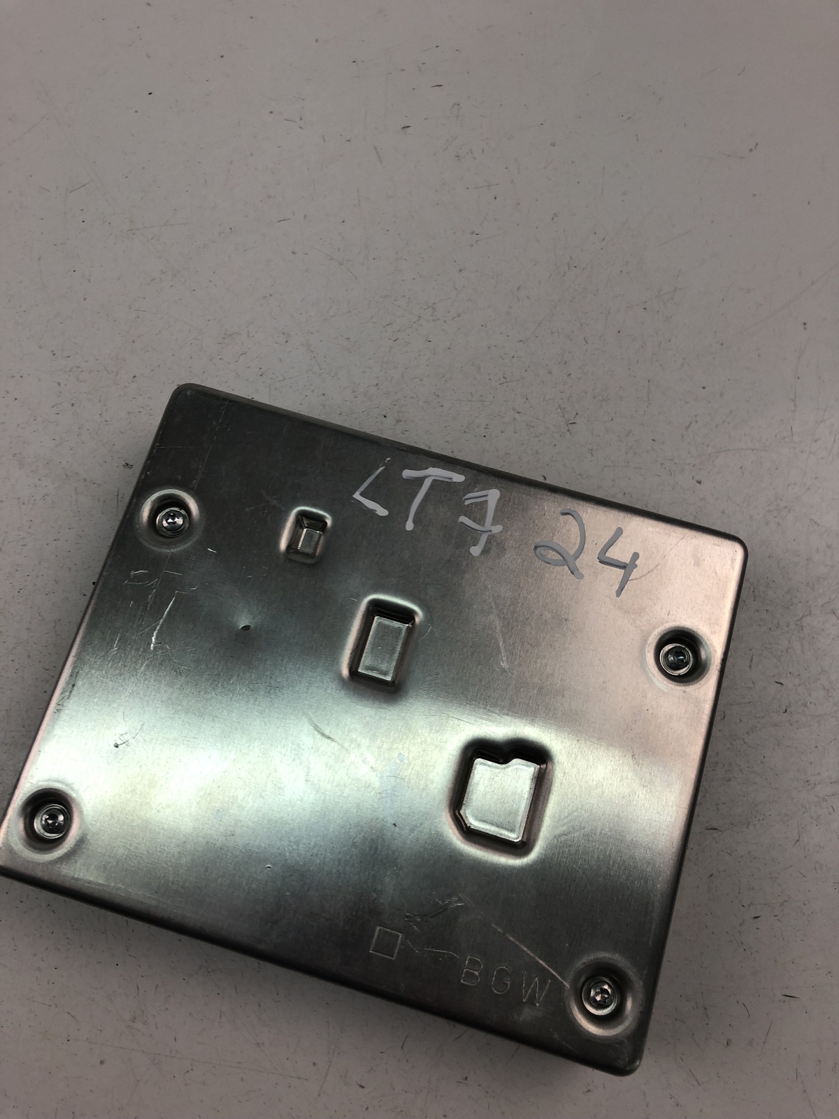 Picture 1 of 4