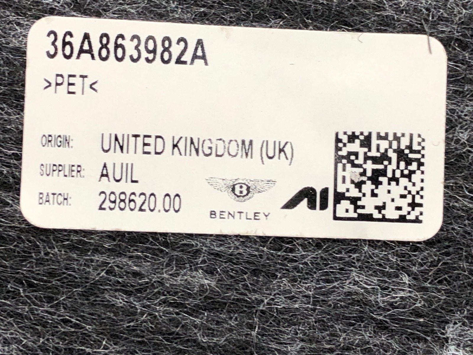 2016-2020 BENTLEY BENTAYGA RIGHT REAR INNER DOOR TRIM PANEL COVER BLACK *NOTES*