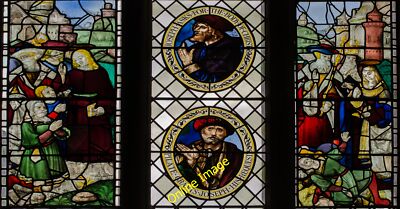 Photo 12x8 Stained glass window s.VI, Wells Cathedral This 16th C. glass i c2014