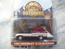 GREENLIGHT  1/64  1982  CHEVROLET C-10 SILVERADO  PICKUP   DIECAST