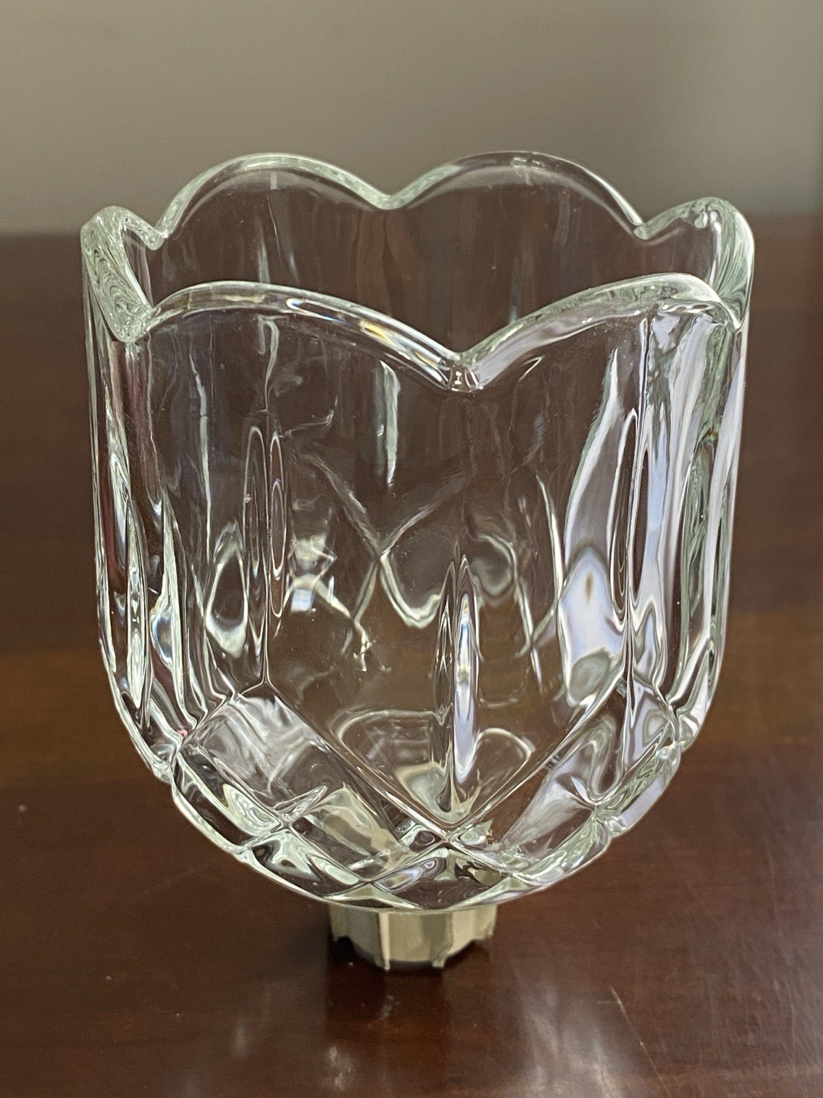Scalloped Tulip 3.5"