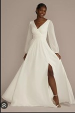 White Long Sleeve V Neck A-Line Full-Length Classic Wedding Dress with Zipper
