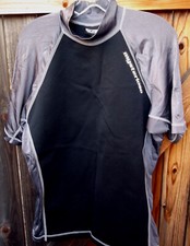 MYSTERIOSO Short Sleeve Black Gray Rash Guard Water Shirt L