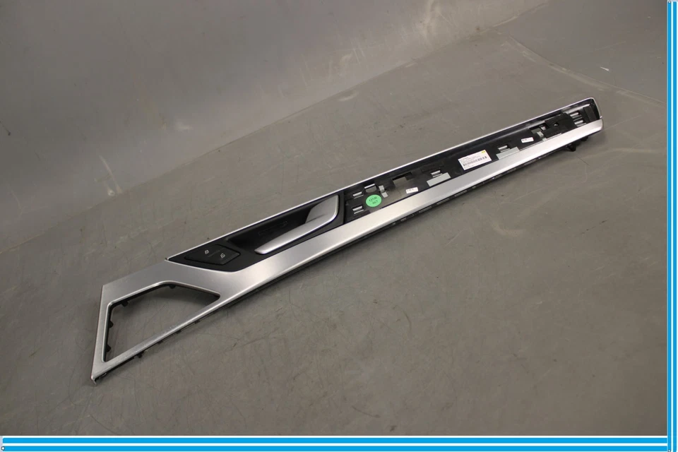 11-17 Audi A8 Quattro Tapa Puerta Interior Trasera Derecha con Interruptor Manija Cenicero Fabricante Original Foto 2 de 4