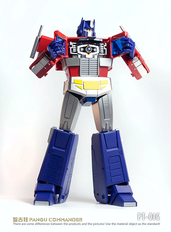 New Pangu Toys PT-01G Commander OptimusPrime Color Ver. 45cm Action Figure - Image 2 of 4