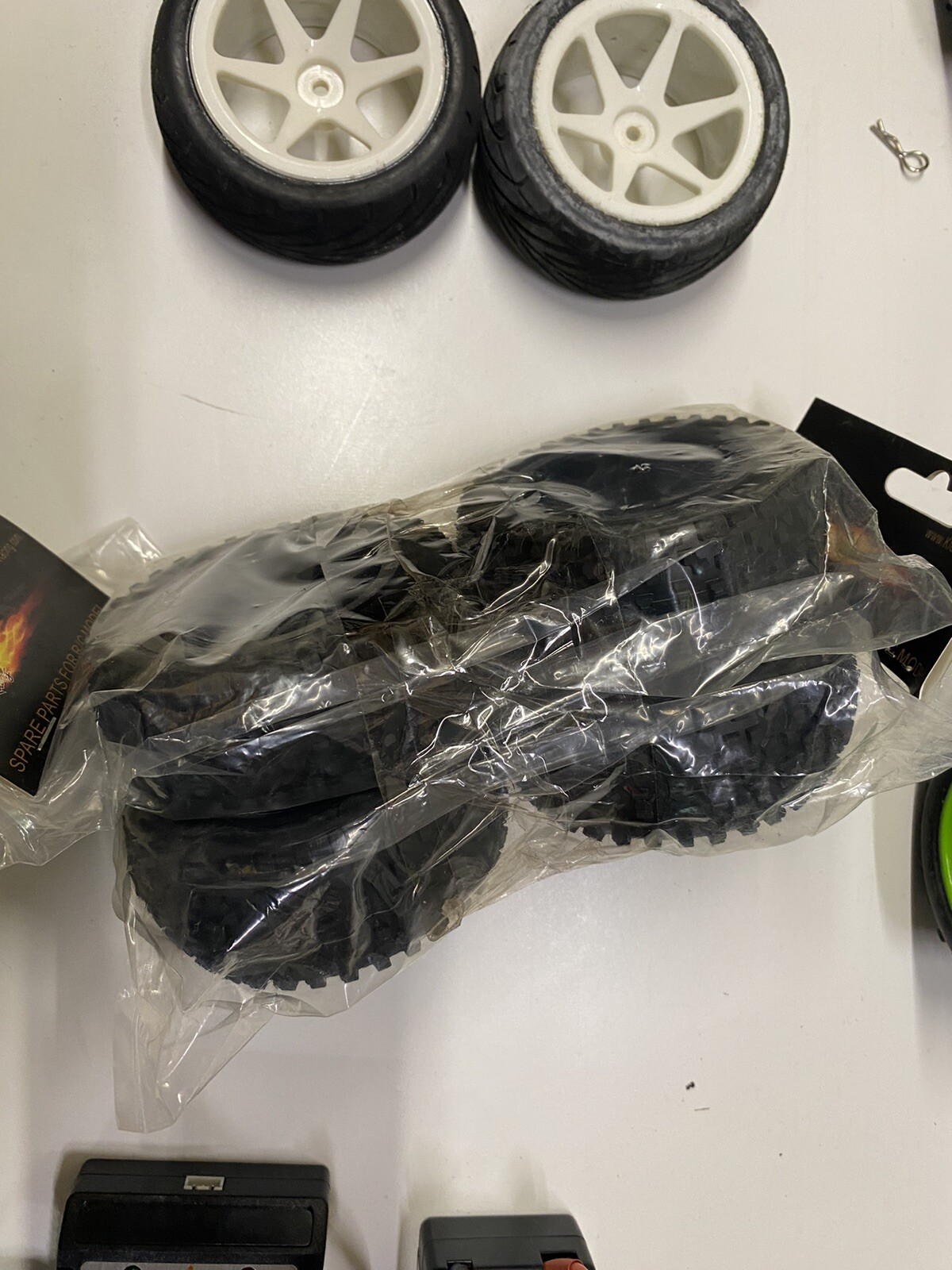Exceed-RC 1/10 4WD Brushed Motor Off-Road Buggy /extras