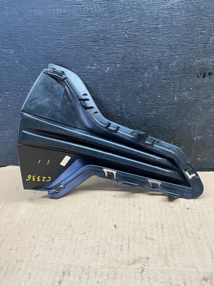 2019 to 2021 BMW M3 G20 318d 320d 320dX 320i Left Side Bumper Trim C2336 - Image 4 of 4