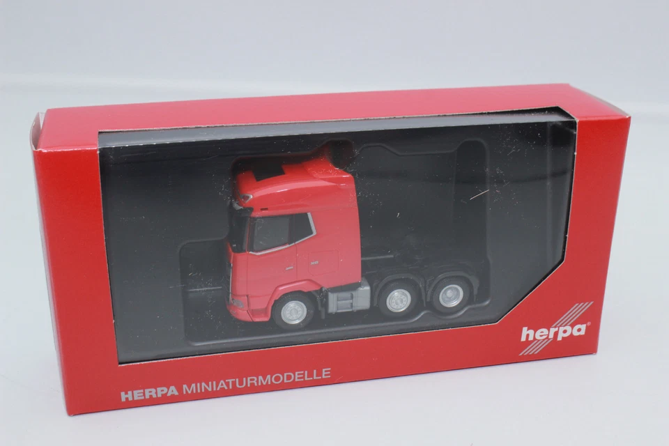 Herpa 318983 RED DAF XG Tractor 3 Axles H0 Traffic Red 1:87 NEW in OVP - Image 2 of 4