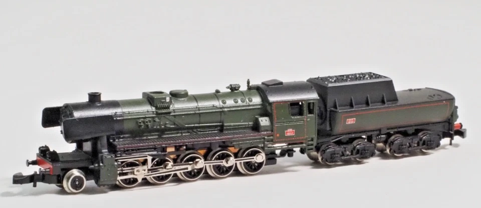 88833 Marklin Z-SCALE French SNCF 2-10-0 Steam Locomotive with tender - Image 2 of 4