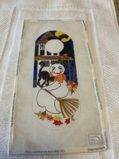 HP NEEDLEPOINT HALLOWEEN CANVAS WITH A BLACK CAT AND A BAT