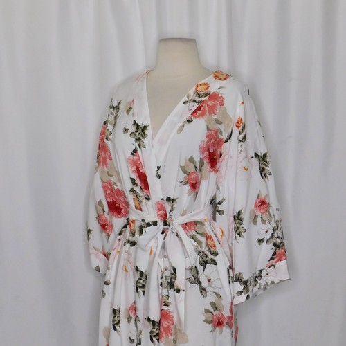 YUMI KIM Dream Lover Floral Robe True Love Bridal Bridesmaid Summer Small - Picture 7 of 14