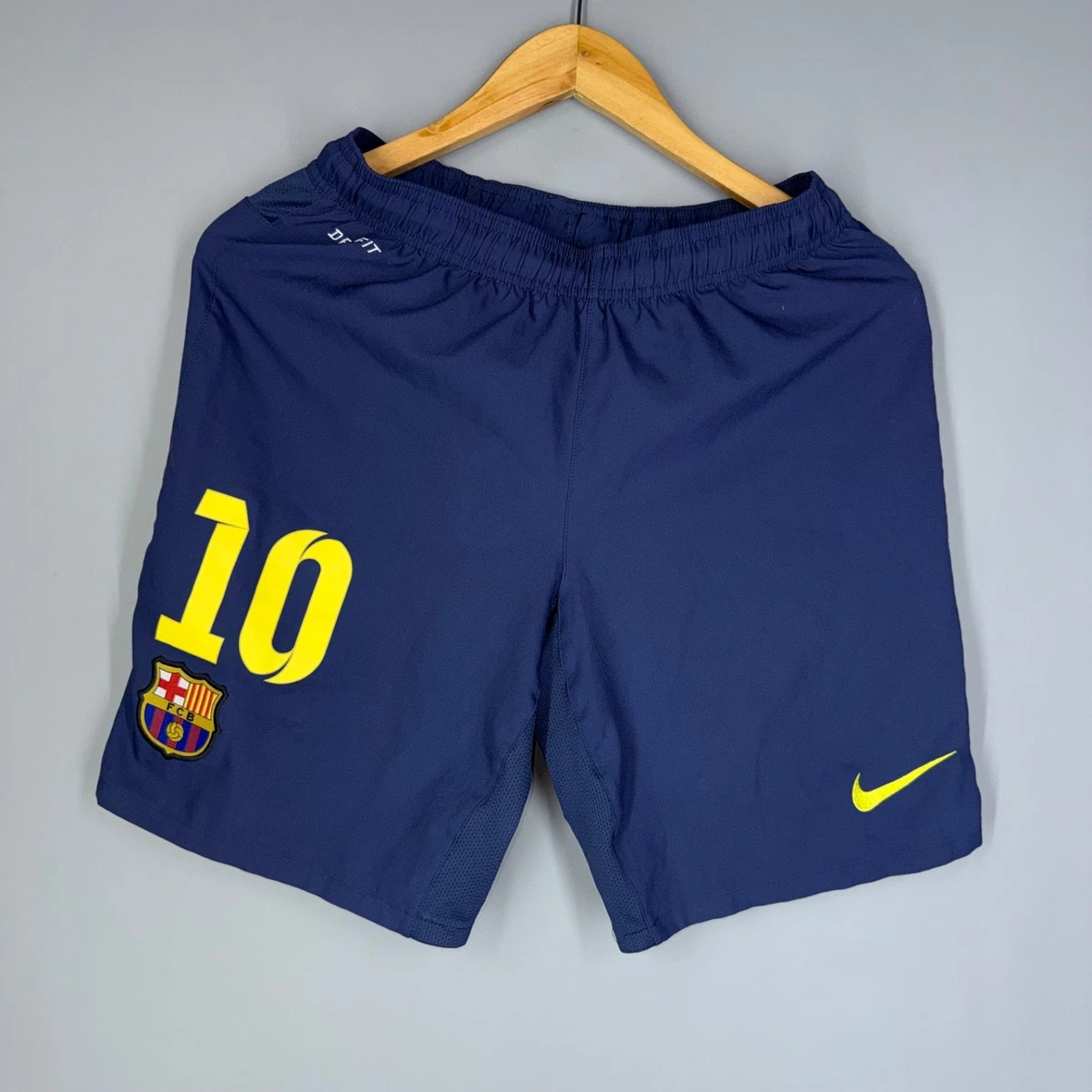 Short FC Barcelone Extérieur Nike - Taille L - Occasion