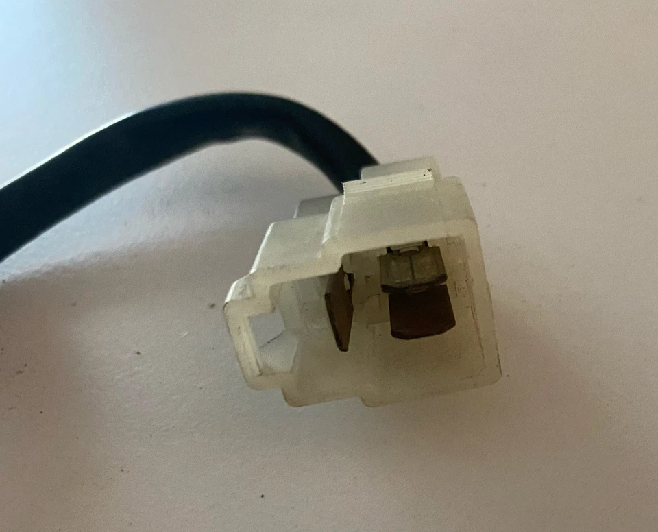 TPS (sensor de posición del acelerador) genuino de fábrica para Mazda RX-7 GSL-SE 1984-1985 Foto 3 de 3