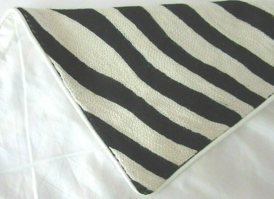 KARIGAR EMBROIDERED WOOL ACCENT PILLOW COVER 20" ~ Black and Ivory ~ New - Image 3 of 4